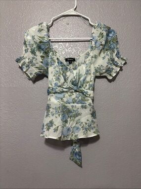 Trixxi Blue Floral Puff-Sleeve Wrap Blouse